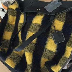 Kelsi Dagger 17x16 genuine leather / flannel tote